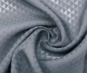 雙宮繭蠶絲是什么材質？雙宮繭和普通桑蠶絲的區別